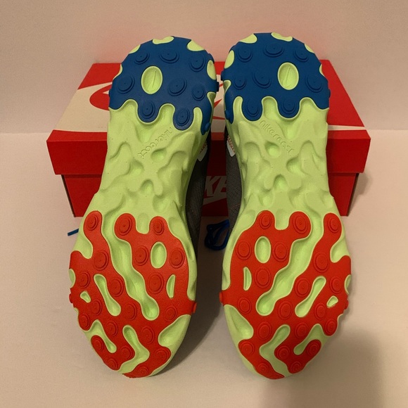 New Nike React 55 SE - Picture 3 of 3